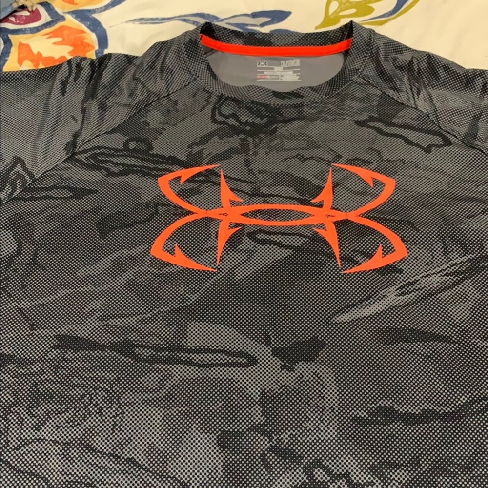 Under Armour long sleeve excellent condition